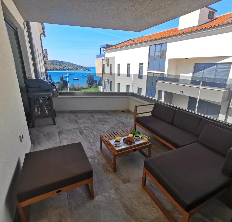 Black Pearl - Luxury Seaside App With Pool & Bbq, Istra Banjole Luaran gambar