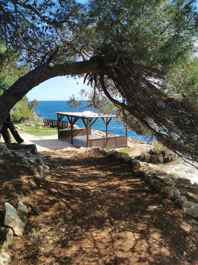 Black Pearl - Luxury Seaside App With Pool & Bbq, Istra Banjole Luaran gambar