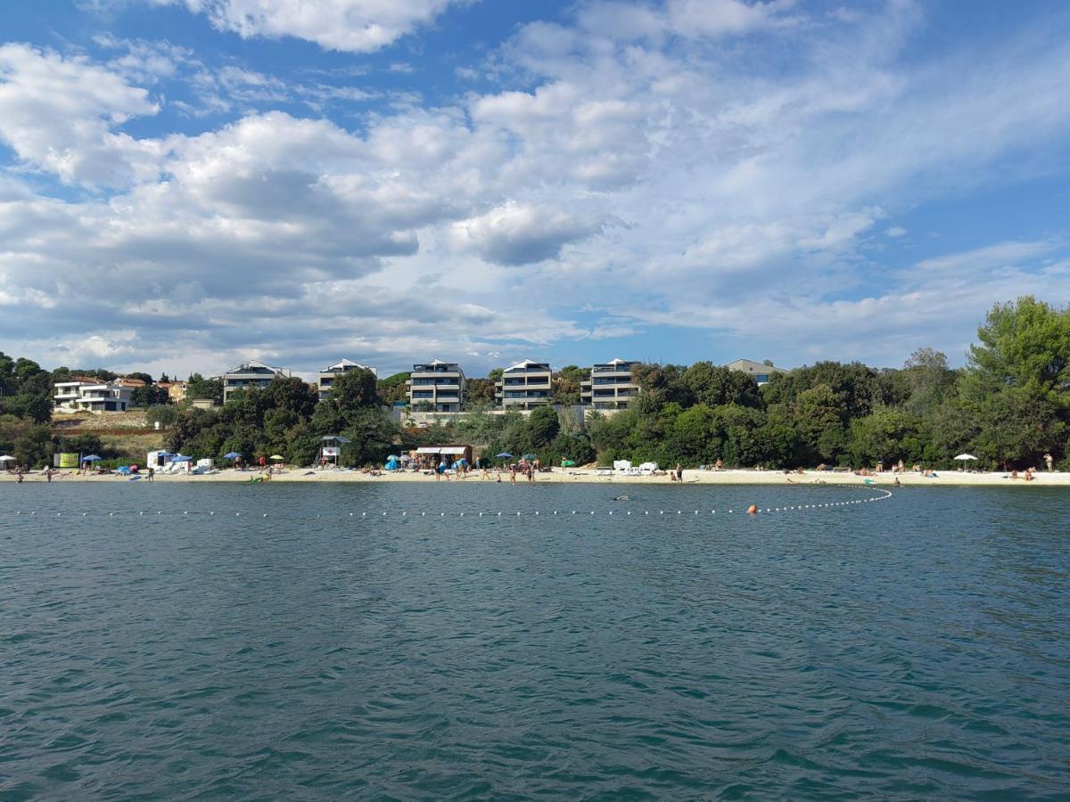 Black Pearl - Luxury Seaside App With Pool & Bbq, Istra Banjole Luaran gambar